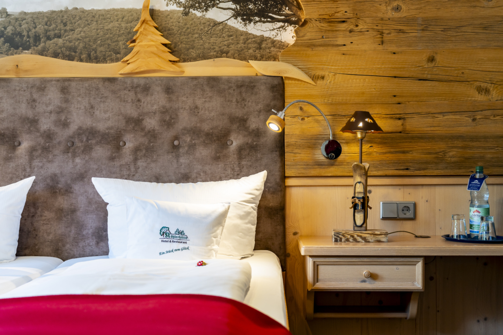 Doppelzimmer Nachttisch