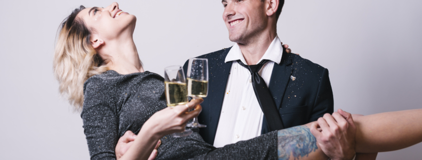 Paar trinkt Sekt